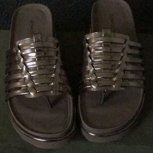 Donald Pliner Slides